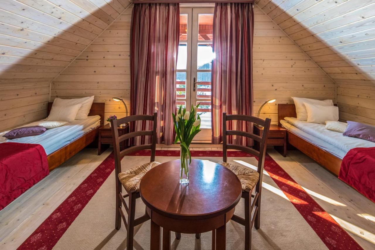 Hotel Forest Hills ซีร์ซ ภายนอก รูปภาพ