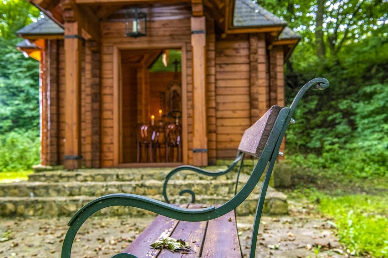 Hotel Forest Hills ซีร์ซ ภายนอก รูปภาพ